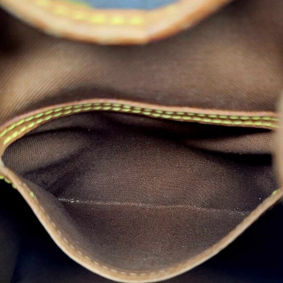 Louis Vuitton Vintage Montsouris Backpack Monogram Canvas Backpack - Picture 8 of 9